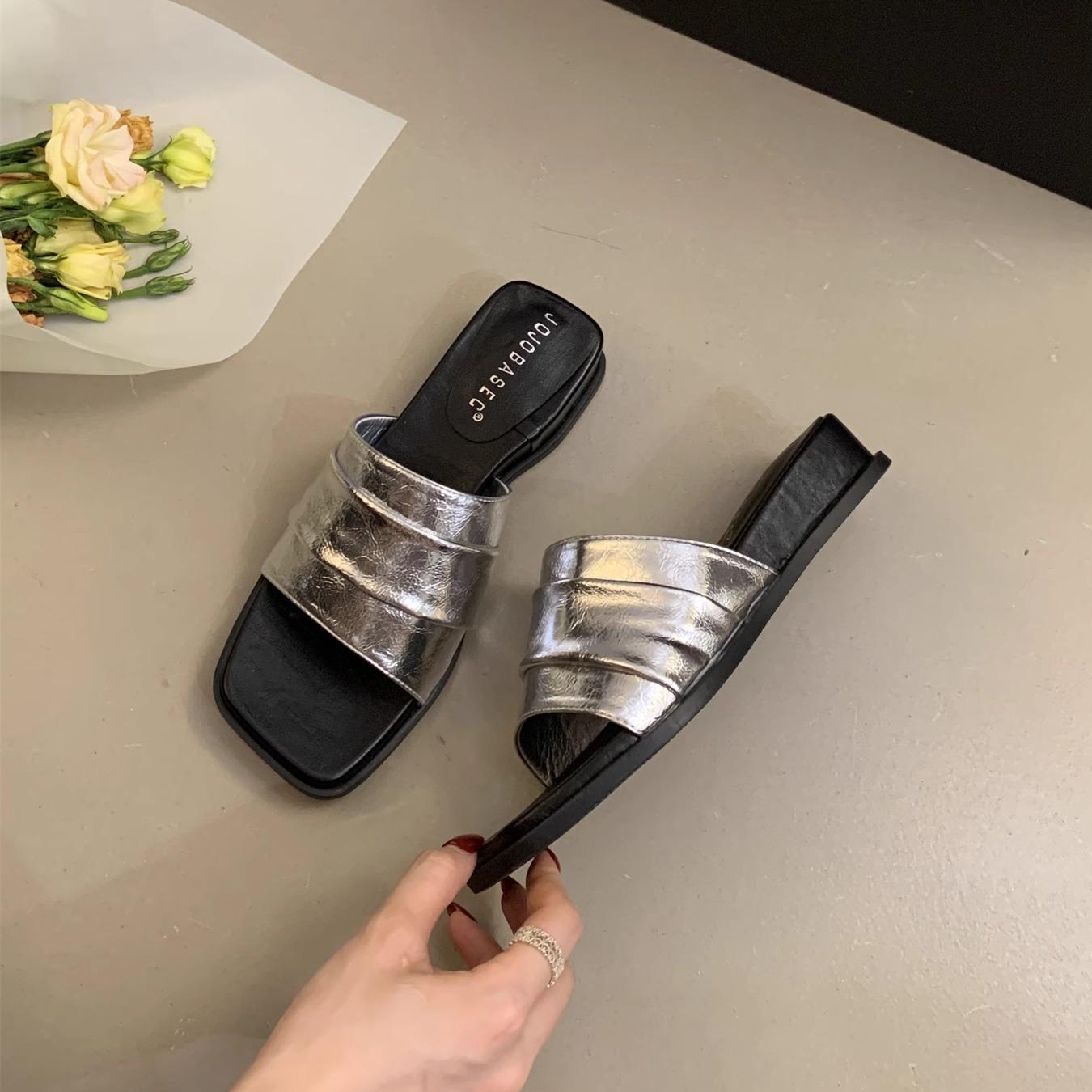 

2025Trendy Foldable Soft Leather Slip-On Flat Bottom Sandals Women Summer Easy Wear Lazy Shoes Beach Vacation Beachside Slippers 40 срібний