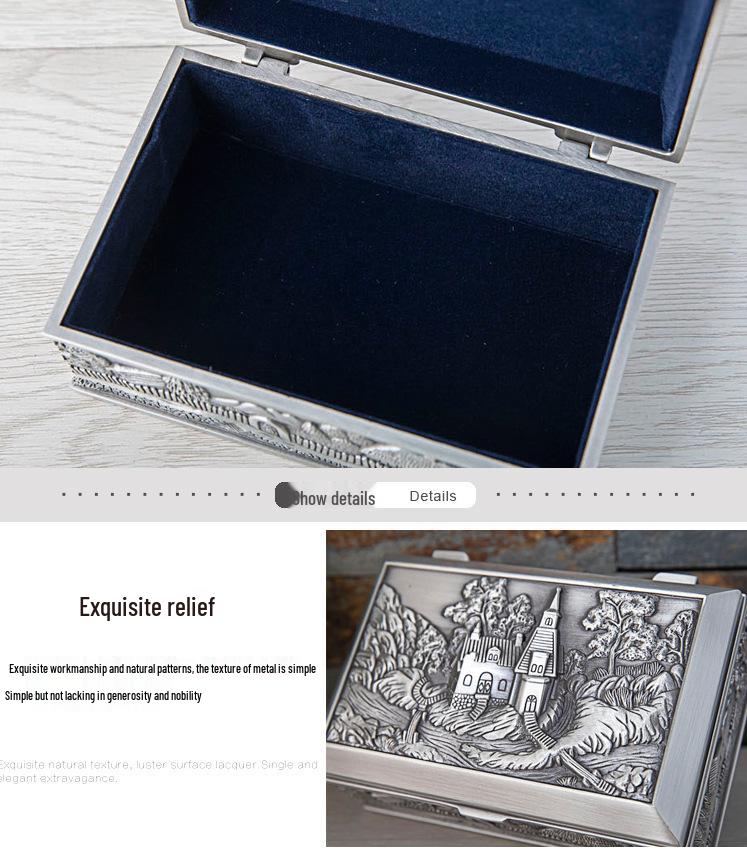 European Retro Castle Jewelry Storage Box, Exquisite Zinc Alloy Embossed Carriage Design – Ideal Wedding Gift.