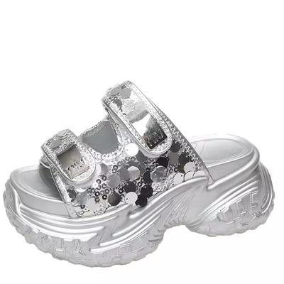 Moda Srebrne Cekiny Miękkie Dno 8 cm Casual Sportowe Kapcie Taty Kobiety Lato Nowe Grube Dno Platforma Klapki Letnie Sandały