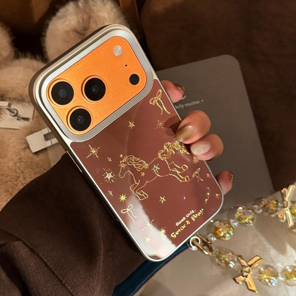 Creative Gold Pony Phone Case Bracelet for iPhone 16, iPhone 17, iPhone 17 Pro Max