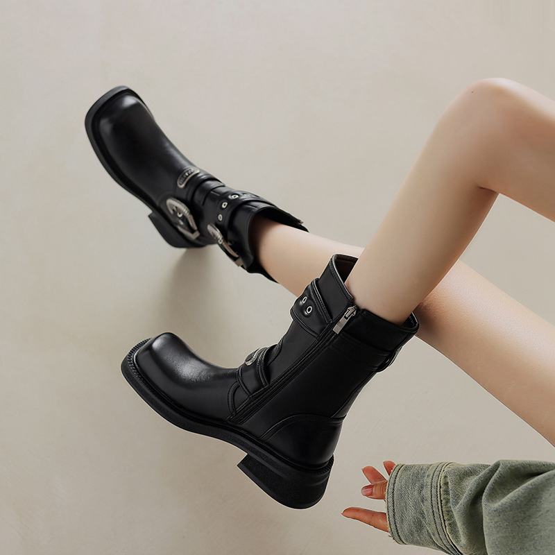 Krazing Pot Kravská kůže Čtvercová špička Zimní Střední podpatky Moderní Westernové boty Ženy Rockový styl Vintage Kovové zapínání Kotníkové boty