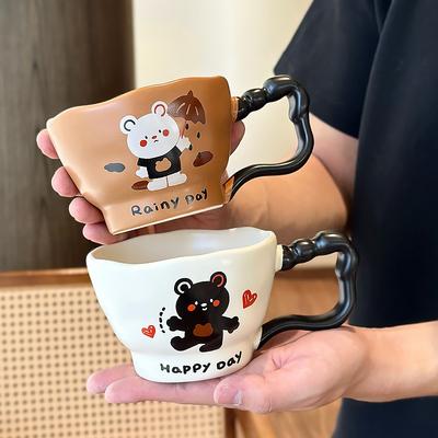 300ML Cute Bear Ceramic Mug Creative Large Handle Wide Mouth Coffee Cup Cute Water Cup Couple Mugs Creative Office Coffee Cups