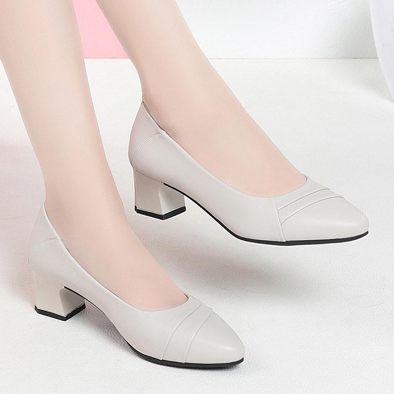 Coarse heel single shoes women's new spring and autumn women's shoes middleaged women's mother shoes soft leather soft sole comfortable leather shoes