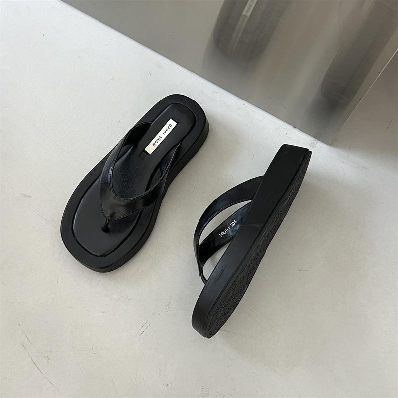 Fashion New Summer Candy Color Flip Flops Women  Designer Clip Toe Slides Outdoor Footwear Female Jandal Sandals Platform Slippers