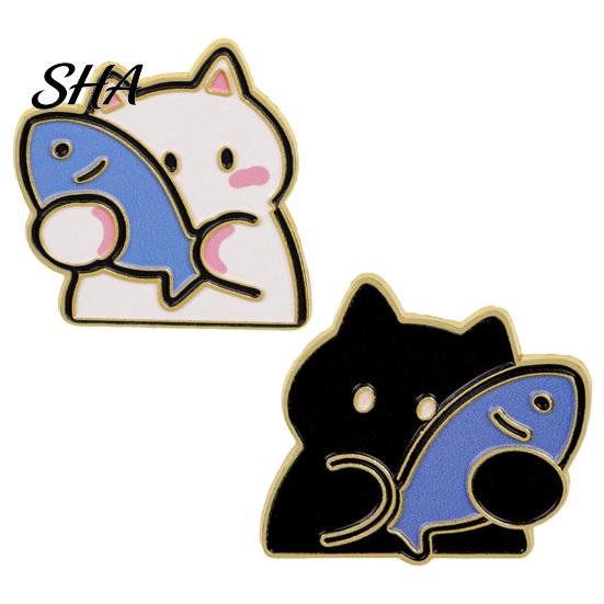 Enamel Kitten Brooch Holding Fish Cartoon Cat Brooch, Alloy Badge Pin, Metal Clothes Animal Clothing Accessories for Backpacks Hats Scarves Jackets