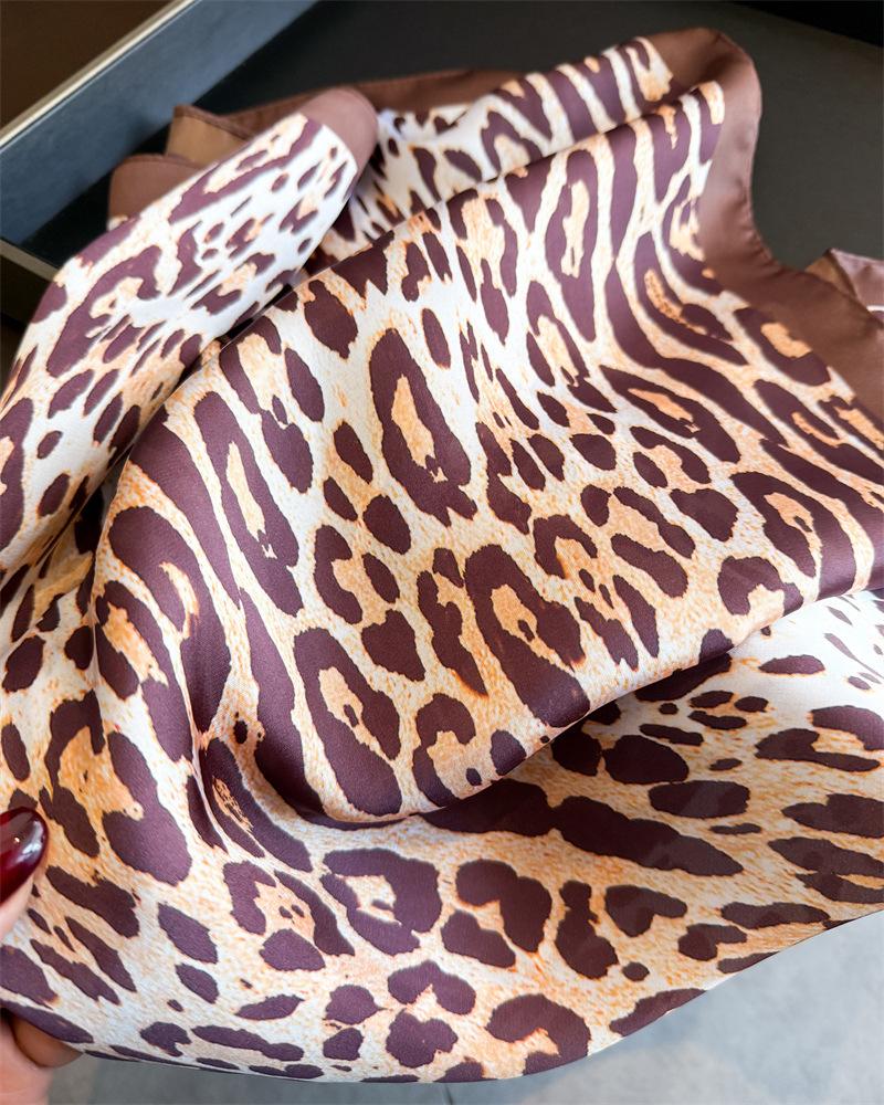 Leopard Print Polyester Scarf Women Fashion Sunscreen Neck Scarf