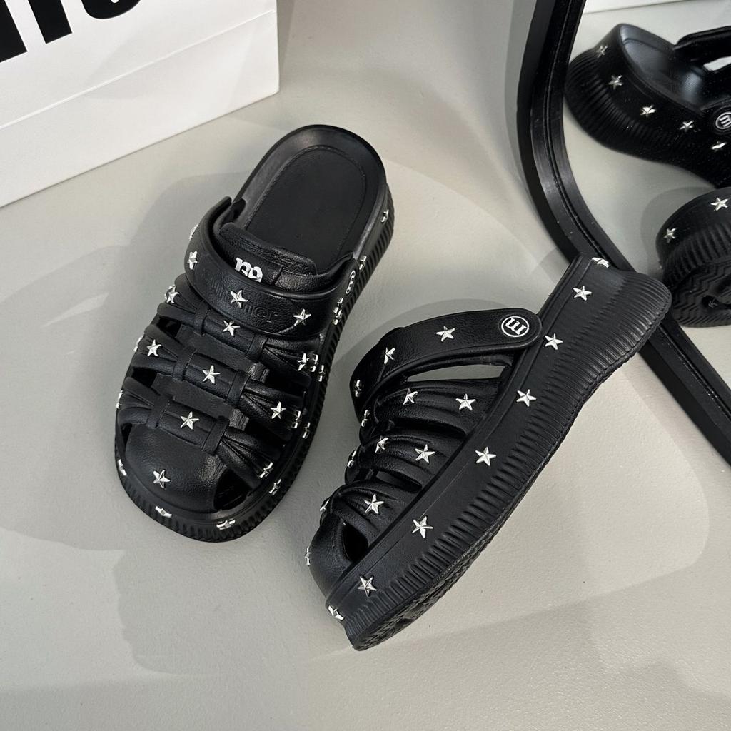 Baotou half slippers thick-soled small beach sandals Internet celebrity super fire star hole shoes women's outer wear 2025 new models