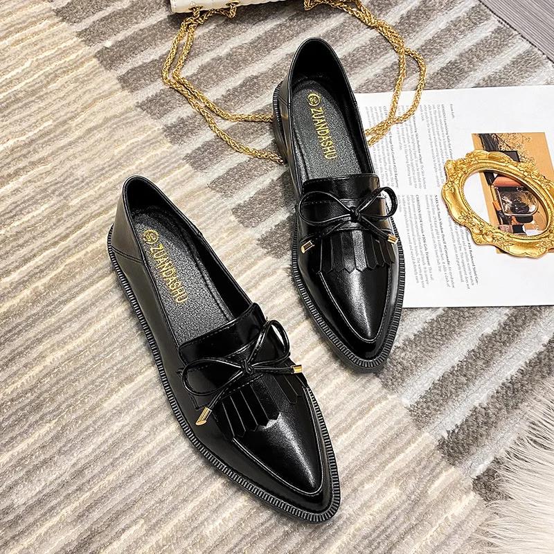 

New Women Leather Casual Shoes Fashion Pointed Toe Tassels High Heel Shoes Girl Slip-on Loafers Big Size 42 чорний