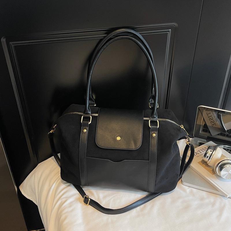 Retro bag women's large-capacity autumn and winter casual messenger bag single shoulder underarm commuter tote bag