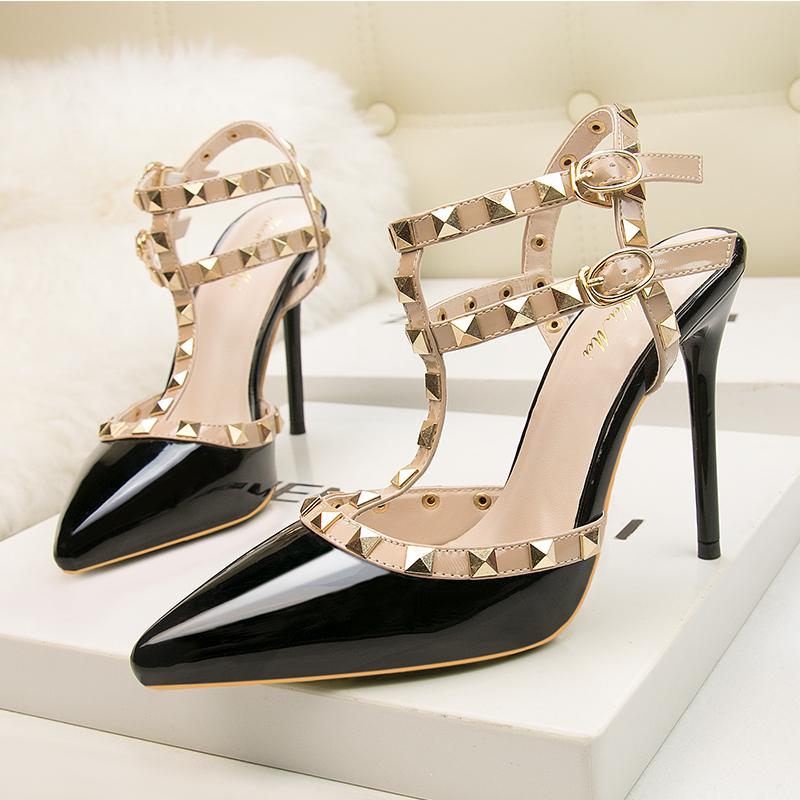 Fashion Fashion Sexy Women's Stiletto Heels Pointed Toe Shoes with Rivet Cutout Two-Strap Design Ladies Shallow Mouth Zapatos Mujer