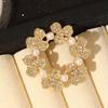1pc Exquisite and Eye-catching Gold Studded Four Leaf Clover Imitation Pearl Brooch Accessory Lights Up Fashionable Outfits