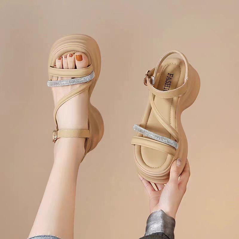 Roman Sandals Lady 2025 Summer Explosion Internet Celebrity Platform European Goods Increase