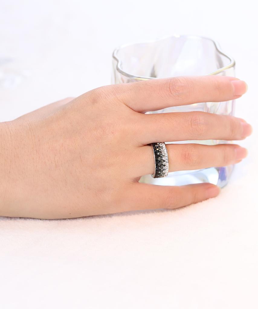 VQYSKO Jewelry Bling Charms Rings For Women AAA Crystal Elegant Stainless Steel Rings With white and black Crystals