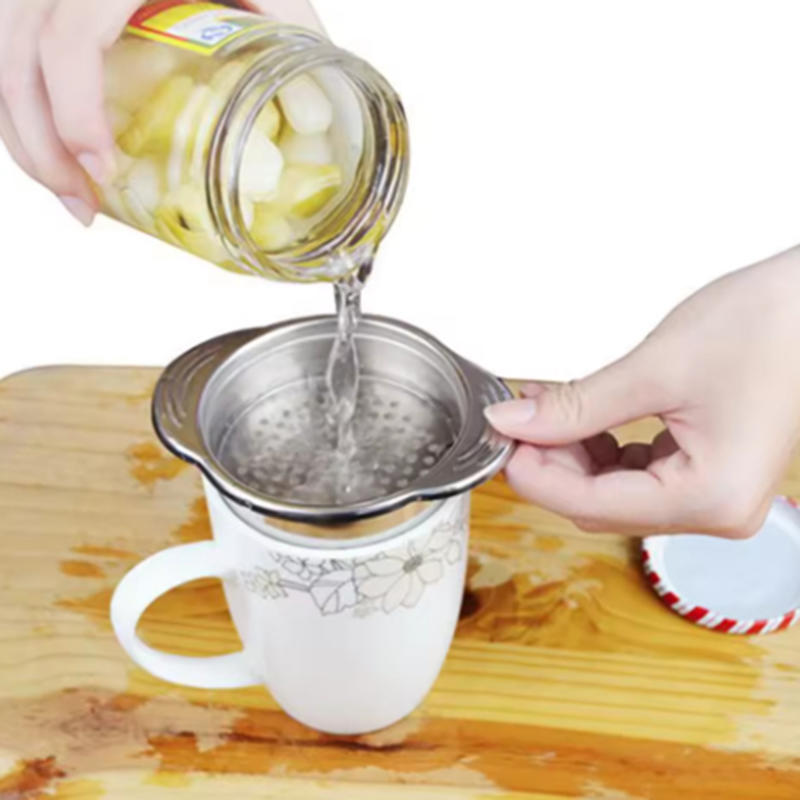 1pcs Stainless Steel Can Colander Sieve Tuna Press Lid Oil Drainer Remover Suitable for Beans Vegetables Fruit Tuna