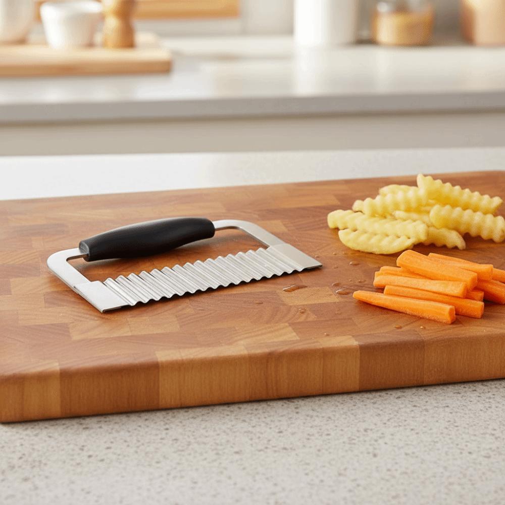 Rustproof Wavy Potato Cutter Non-slip Handle Crinkle Cutter Wavy French Fries Cutter  Vegetable