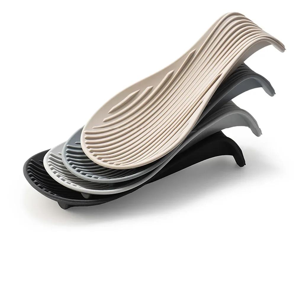 1Pc Silicone Spoon Rest Heat Resistant Placemat Drink Glass Coaster Tray Spoon Pad Eat Pot Holder Kitchen Accessories