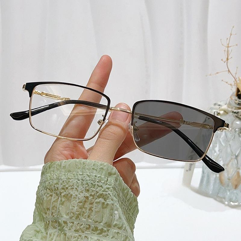 Fashionable Square-Frame Photochromic Myopia Glasses Metal Full-Frame Men s Business High-Definition Nearsighted Eyewear 0