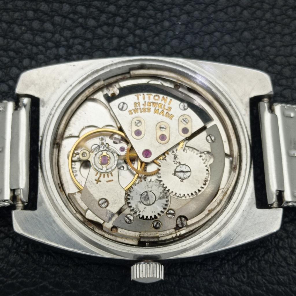 VINTAGE TITONI AIRMASTER TITOFLEX 2409 SWISS MENS ORIGINAL DIAL WATCH a700332-5 R202-a700332