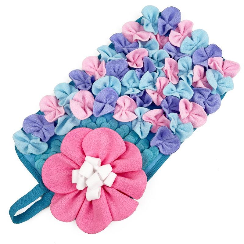 Small Animal Feeding Mat Suitable for Rabbits Dogs Hedgehogs Guinea Pigs Mice Interactive Cute Flowers and Fun Feeding