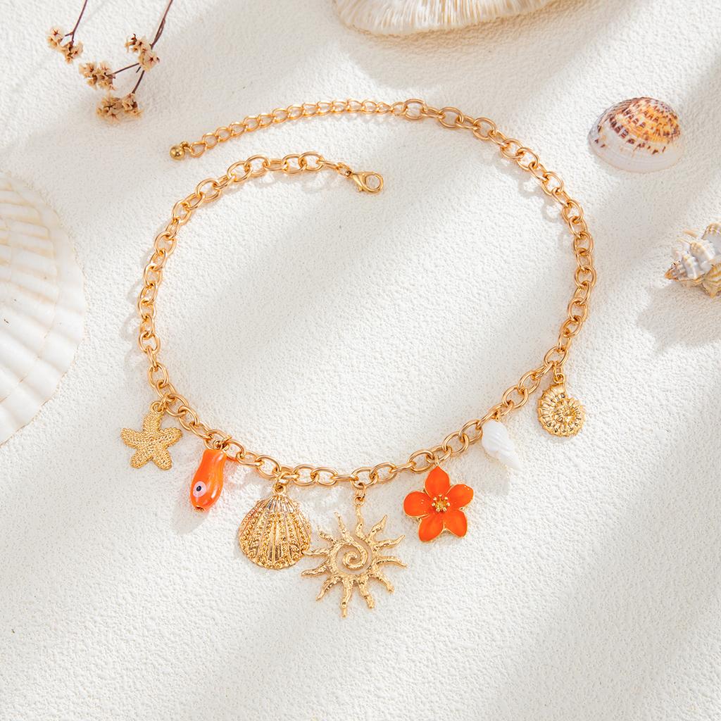 Boho Starfish Scallops Seahorse Flower Pendant Choker Necklace for Women Chain Aesthetic Beach Jewelry Accessory