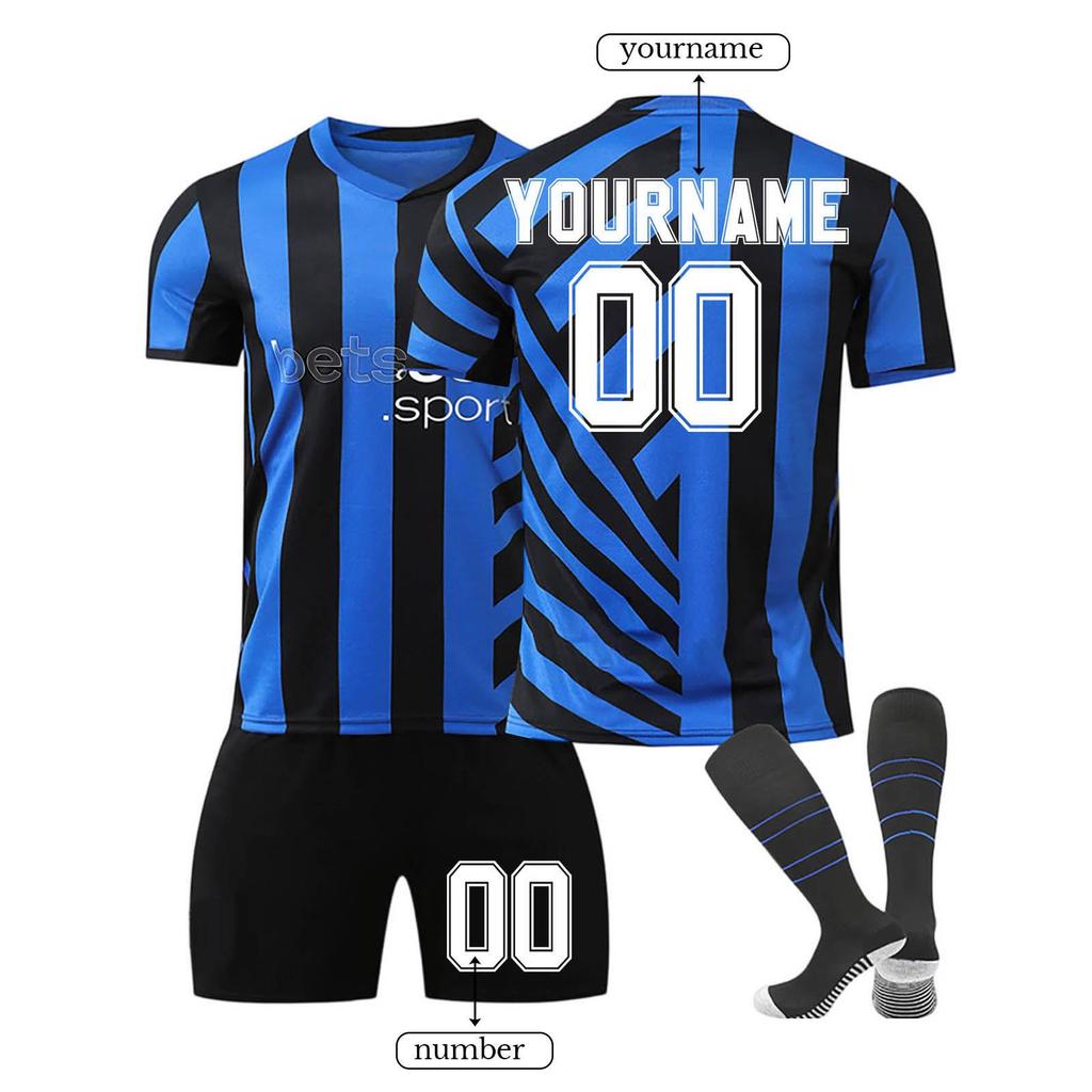 Trikots für erwachsene Kinder erfüllen Ihre Erwartungen an maßgeschneiderte dreiteilige Trikots.