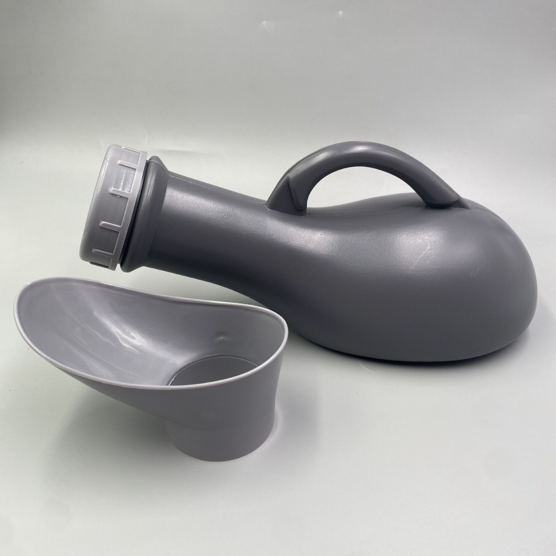 

Портативний пісуар-пляшка унісекс. Жіночий, жіночий, чоловічий, чоловічий, кемпінг сірий