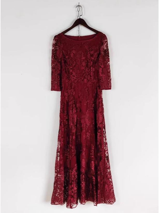 Elegant Red Lace Banquet Dress for Mother of the Bride - Spring 2026 Collection