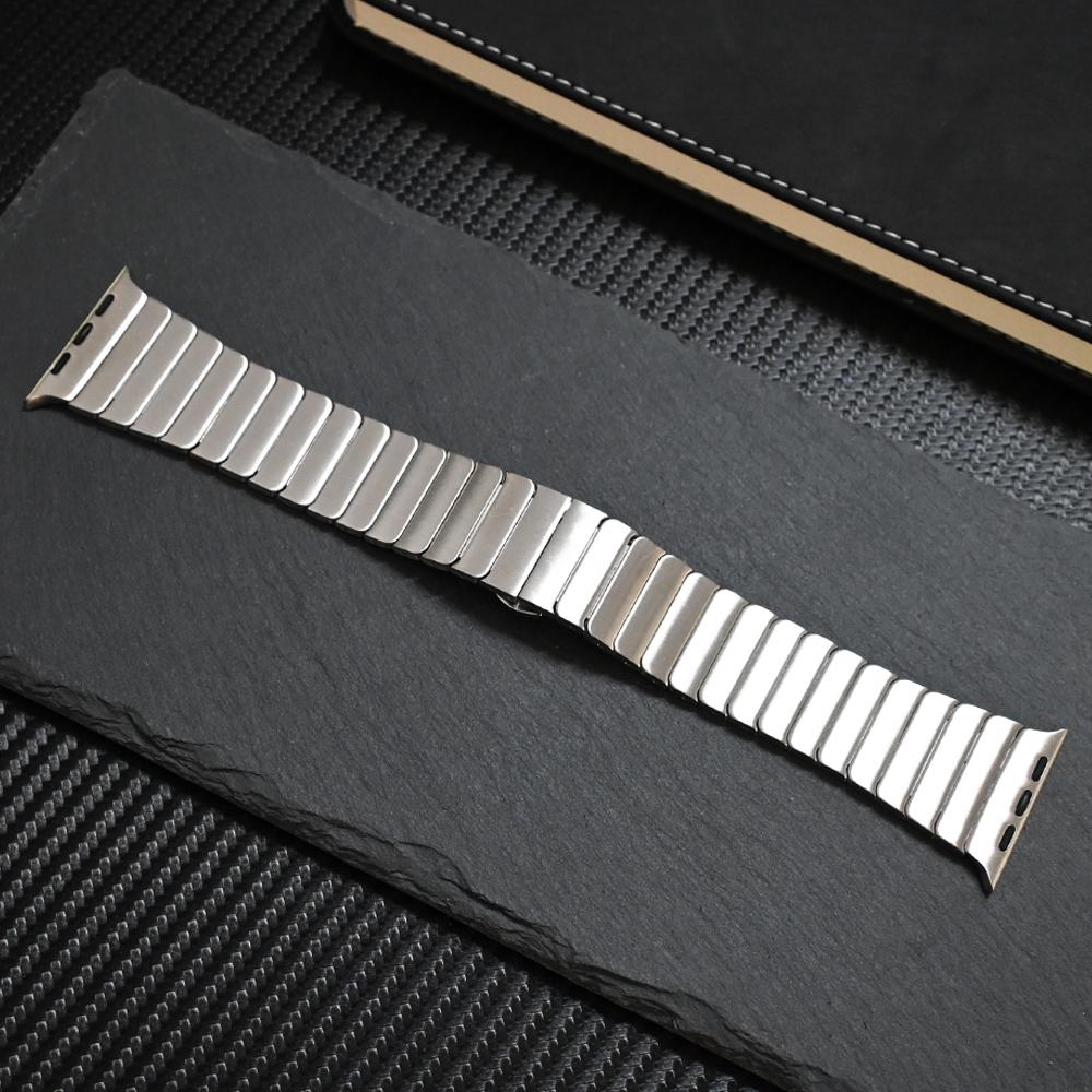 

Luxury Stainless Steel Band for Apple Watch 46mm 49mm 44mm 45mm Men Metal Strap for Iwatch 9 8 7 SE 6 S10 Smart Watch Bracelet 44mm срібний