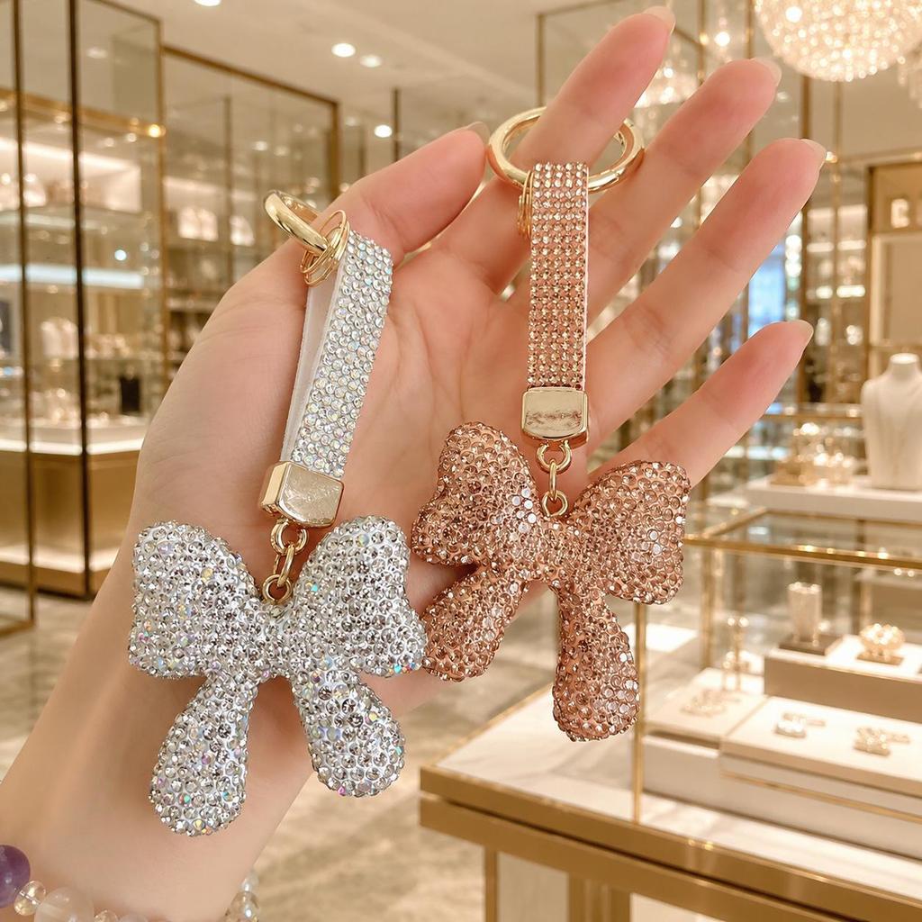Luxury Full Diamond Bow Keychain: Crystal-Inlaid Car Key & Bag Pendant