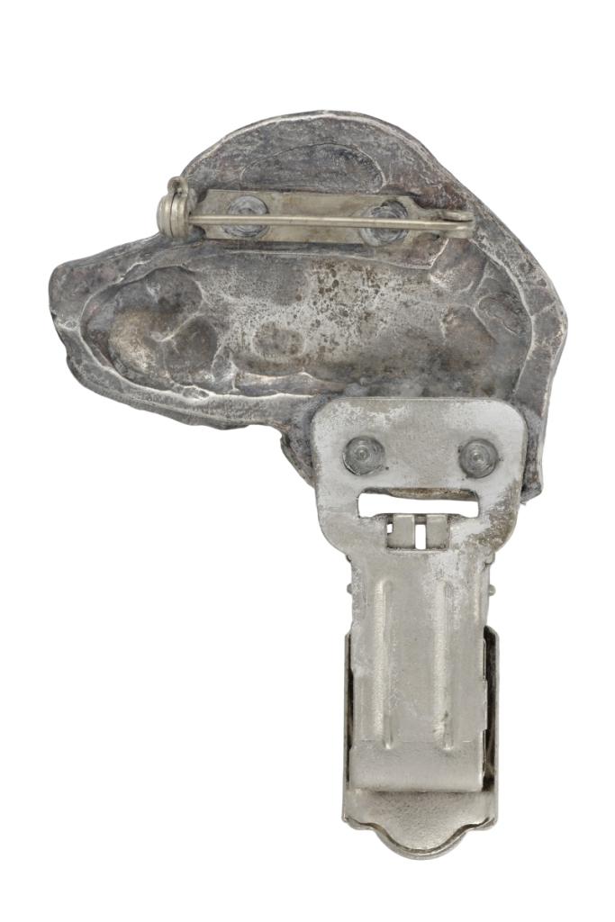 Beagle – Brooch with a clip, holder for a start number – Design 02 | Art-Dog