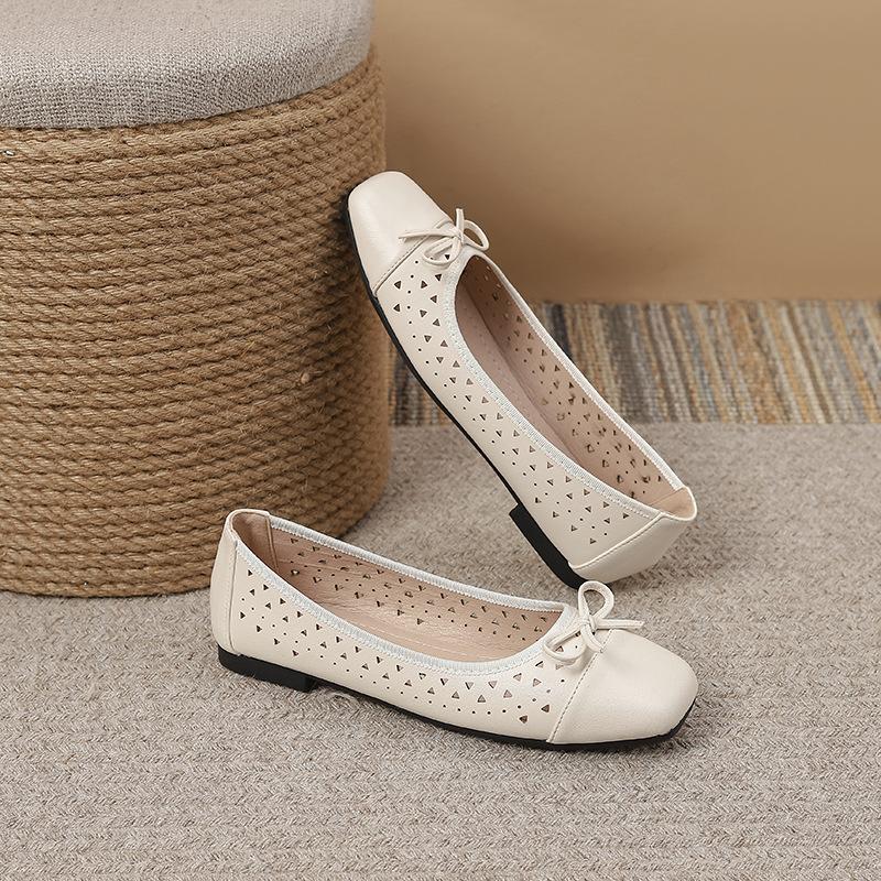 Ballerinaskor för kvinnor Bekväma balettplatta skor med rosett Fyrkantig tå Halkfria Eleganta skor Kvinnors PU-läder Andningsbara Promenadskor med Hål
