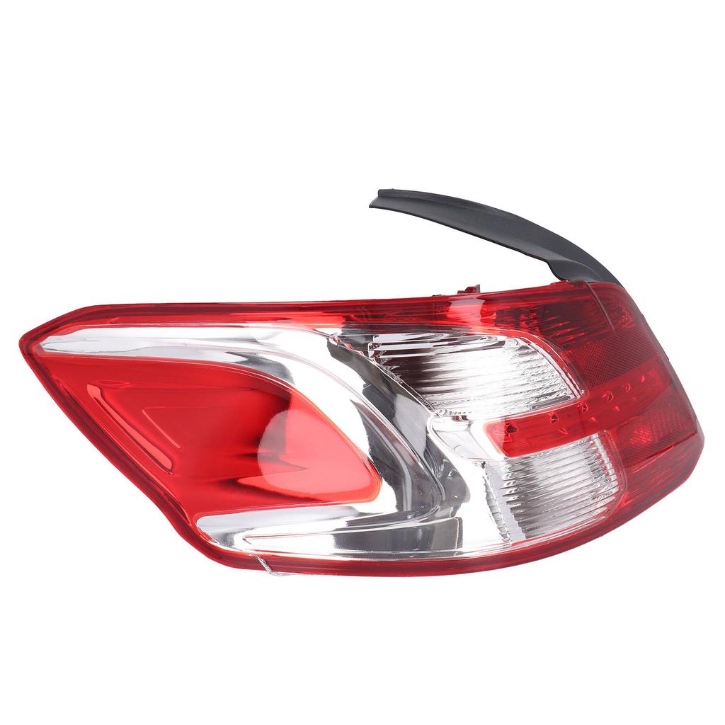 Rücklicht 714000285800, linke Seite, helles Licht, glatte Oberfläche, Ersatz für Peugeot 301 2012?2016
