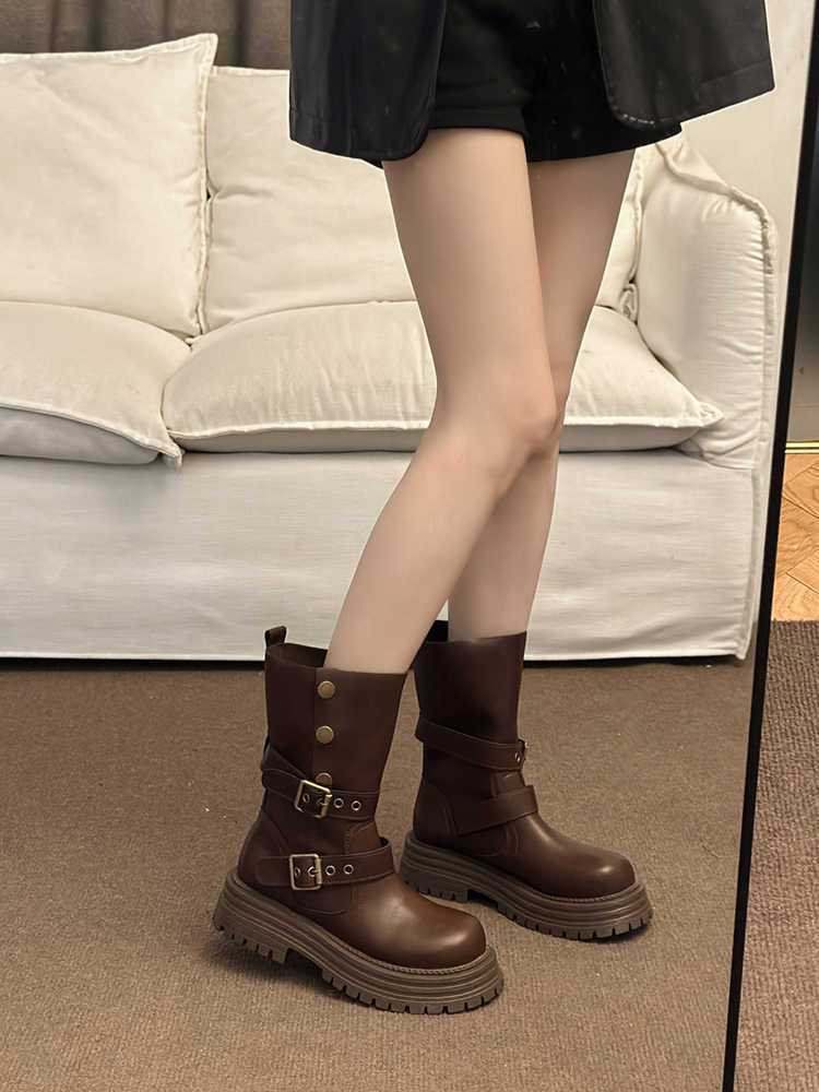 

Британские ботинки Мартин женские новые весенне-осенние универсальные ретро двухсторонние полусапоги на толстой подошве черные ботинки 40 темно-коричневого