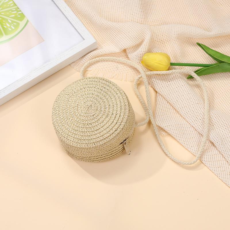 Children's bags Girls messenger bags New summer woven straw bags Seaside vacation girls round shoulder bag