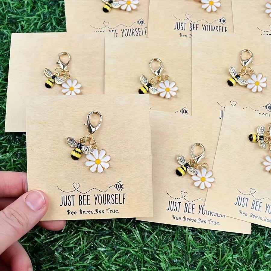 10 Stück Sei einfach du selbst Positives Aufmunterungs-Geschenkset, Enthält 10 Aufmunterungskarten und 10 Bienen-Schlüsselanhänger. Süßes Freundschaftsgeschenk