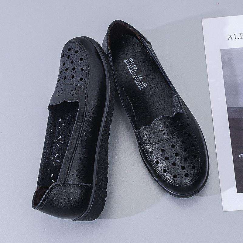 Summer new middle-aged and elderly leather shoes comfortable non-slip sandals women's soft leather hollow breathable hole shoes soft-soled mo