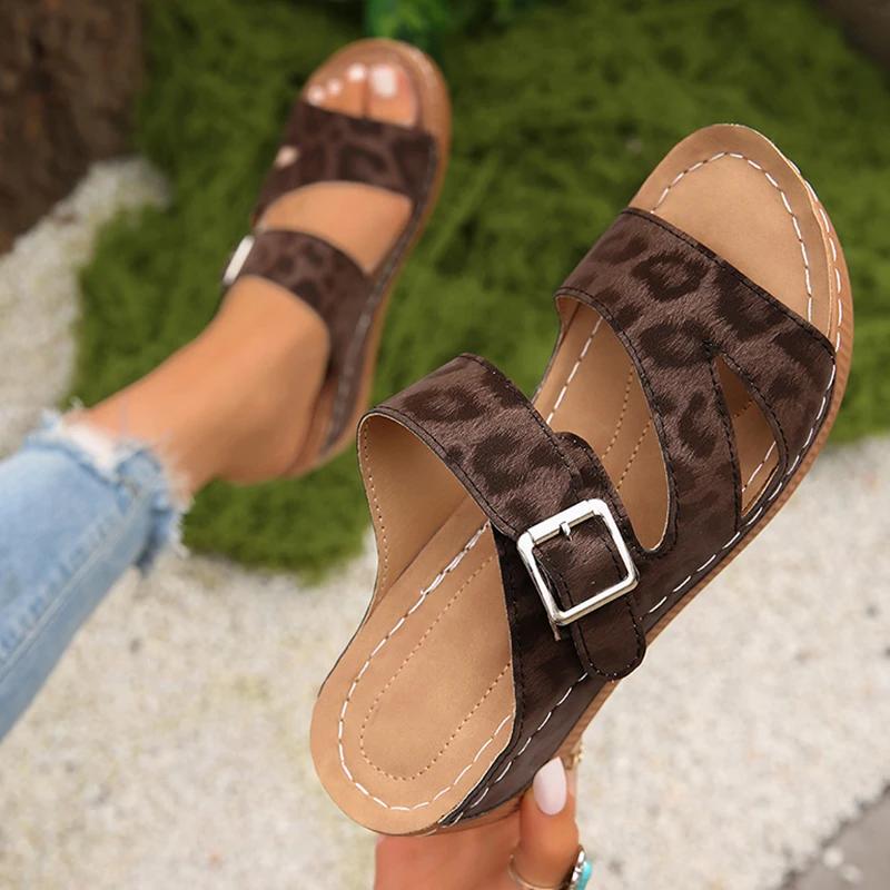 Fashion Lightweight Platform Sandals Women Leopard Print Wedges Summer Sandles Woman 2025 Plus Size Thick Sole Beach Slippers Female