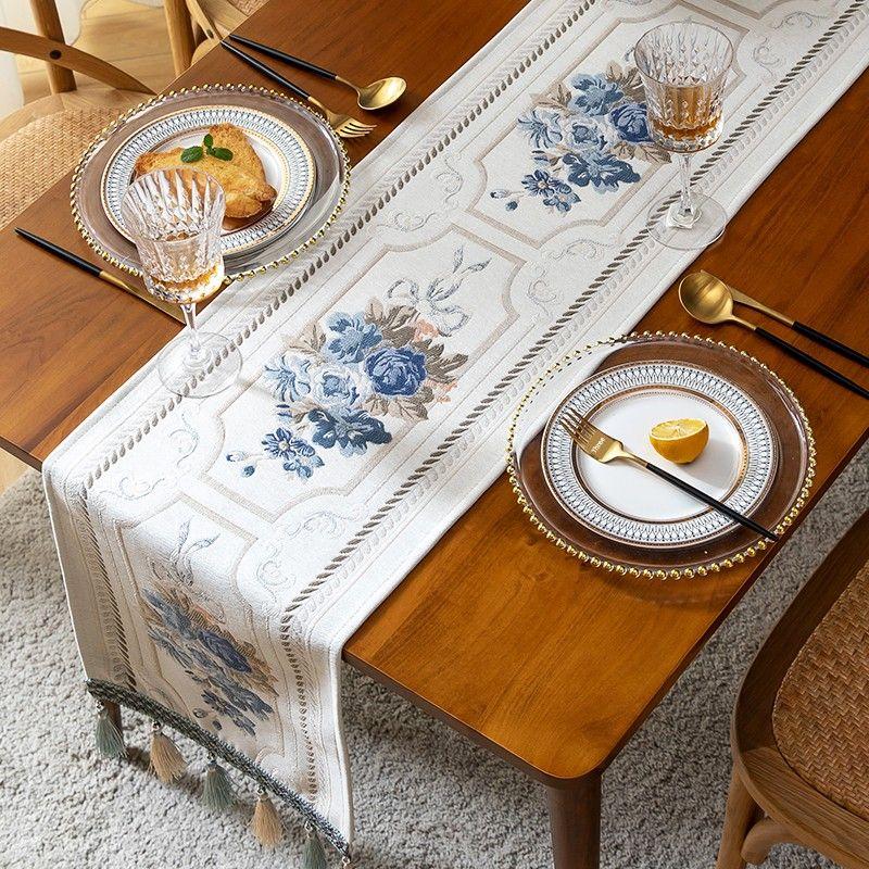 

Manyue French Style Vintage Jacquard Tassel Bedside Table Flag Em-White Square Flower Flat Head + Tassel 32*140cm