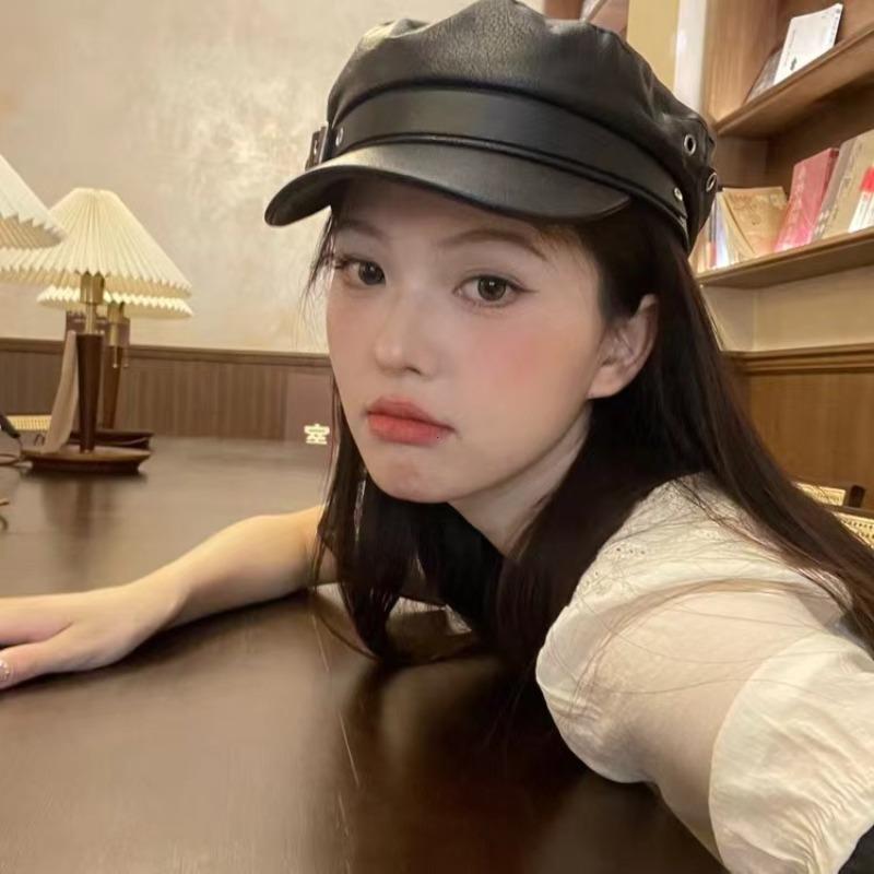 Fashion Y2k Gils Punk Beret Caps Gothic Black Pu Leather Flat Top Baseball Caps Vintage England Flat Women Berets Cosplay