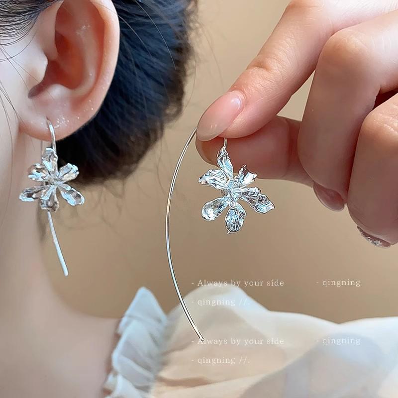 

Серьги-кисточки из стерлингового серебра 925 пробы с жемчугом: Элегантные женские роскошные серьги-капли для осени/зимы.