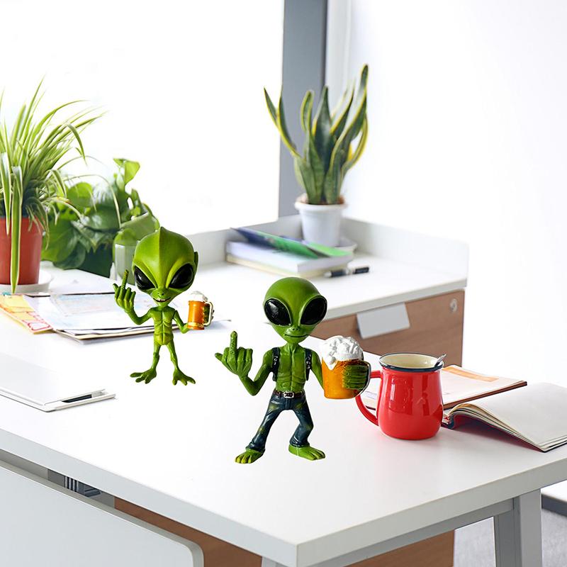 Alien Resin Statue Ornament Alien Garden Sculptures & Statues Yard Best Art Decor For Indoor Outdoor Home Or Office Collectible