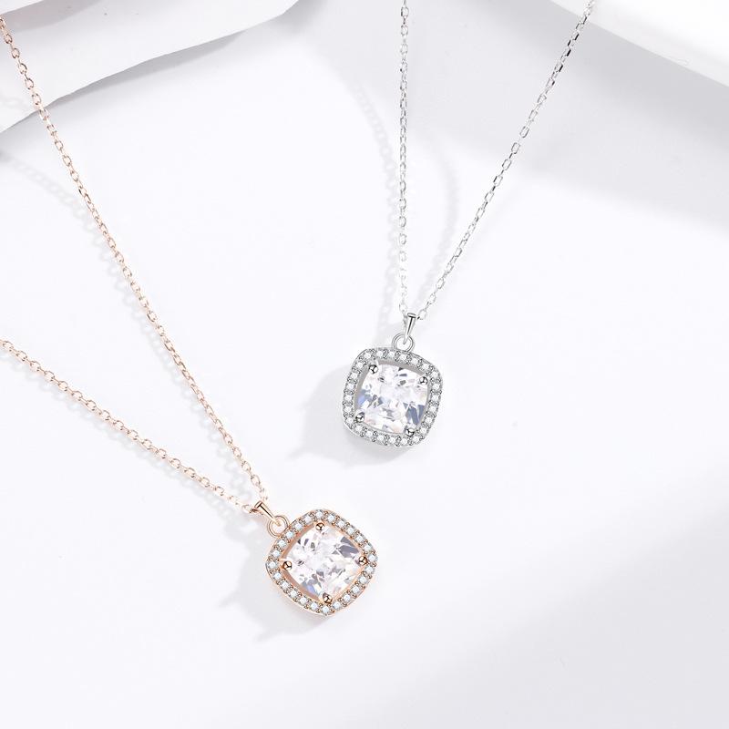 Shining Square Diamond Necklace Women's Niche Light Luxury Fashion High-end Ins Cold Style Jewelry Gift Women