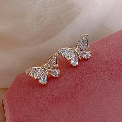 Gentle and Flexible Butterfly Small Stud Earrings Feminine Simple Earrings Fashion Jewelry Girl Gift