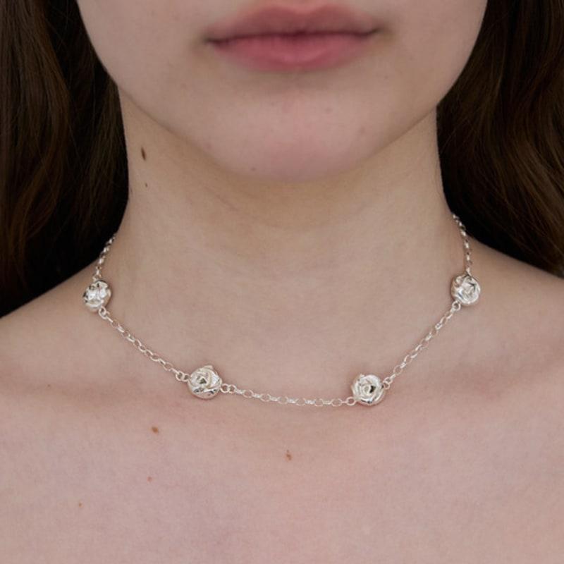 

STILL INSTANT Rose with Dew - Necklace 13 N13