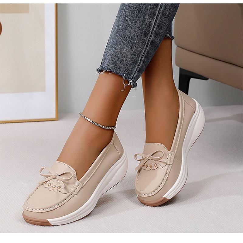 Lightweight and Anti-slip Sponge Shoes and Casual Bean Shoes for Women