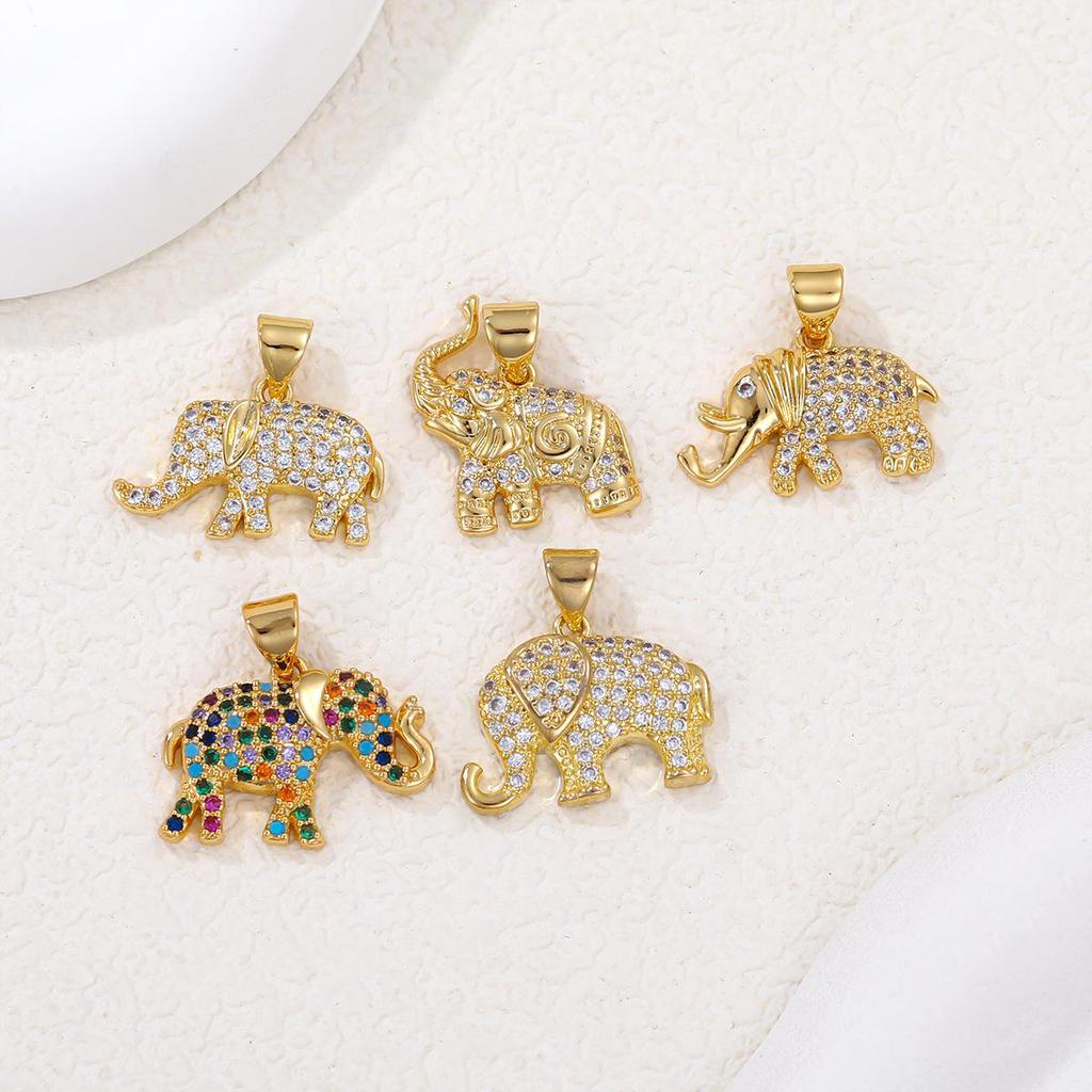 18K Gold Rhinestone Elephant Necklace – Fashionable European and American Animal Pendant.