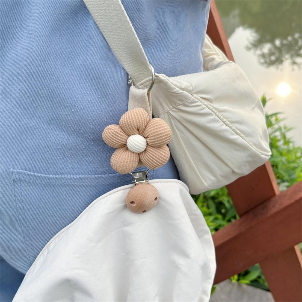 

Flower Hat Clip Multifunctional Hat Keeper New Traveling Hanging Clip