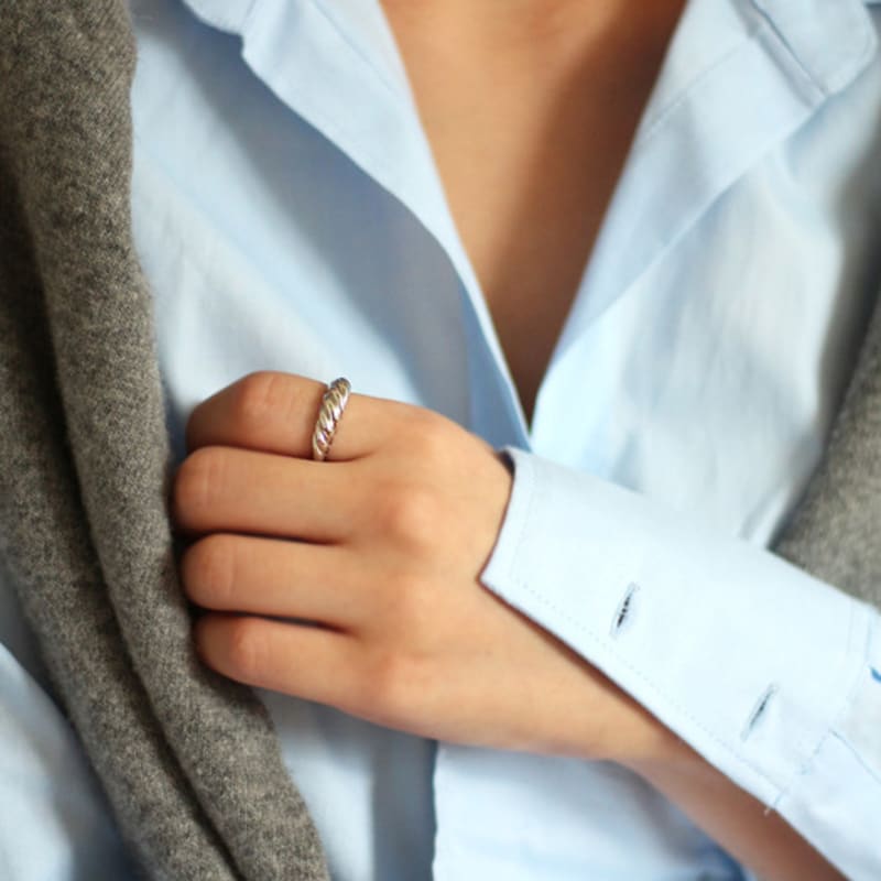 OBJEKTS Croissant Ring