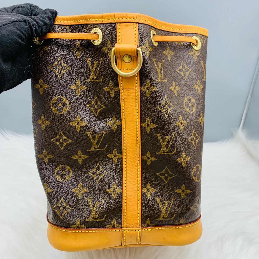 [Usato] Petit Noe Classico Monogramma Chiusura a Coulisse Tela Rivestita con Rifiniture in Pelle Borsa a Secchiello - Eccellente #RE4TMN