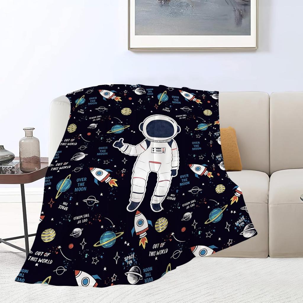 Astronaut Space Blanket, Fleece Flannel Blanket, Cozy Plush Blanket Warm Air Conditioning Blanket for Sofa, Bedroom, Office, Bed